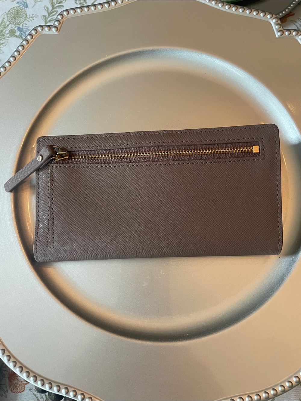 Kate Spade ♠️ Saffiano Taupe Crossgrain Leather Snap Wallet - Picture 3 of 5